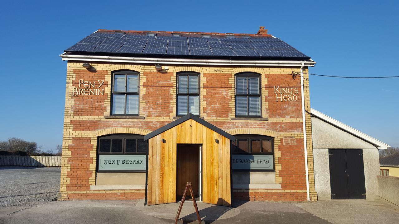 Kings Head 호텔 Capel Hendre 외부 사진